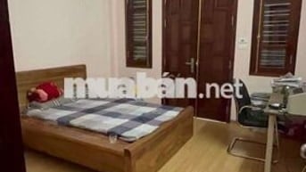 (5PN) Cho thuê ngõ 204 Trần Duy Hưng 50m×5T  ba gác đỗ cửa ở gđ, nhóm