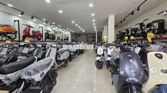 Nhà cho thuê mặt tiền đường Nguyễn thái sơn 8x15m trống suốt