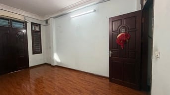 Bán Gấp! Nhà Hiếm 7.9ty phố Lò Đúc 40m 3T, 4 phòng, ban công mặt phố