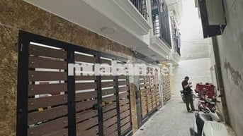 Cần bán toà nhà dòng tiền vị trí cực víp tại Đống Đa