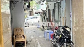 Chính chủ Cần bán nhà hẻm,phù hợp gia đình nhỏ,vị trí đẹp