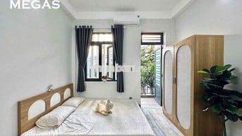 Căn Hộ Ban Công Mới Xây Nguyễn Hữu Cảnh Bình Thạnh Gần Landmark Quận 1