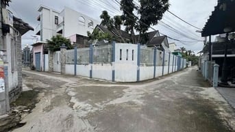 NỀN GỌN NHỎ XINH CẤT NHÀ LUNG LINH TRUNG TÂM Phường 4 cũ