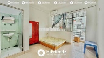 BAN CÔNG SẴN NỘI THẤT,AN NINH,THUẬN TIỆN DI CHUYỂN QUA CÁC QUẬN