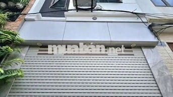 Bán nhà Yên lộ Yên Nghĩa sát vành đai 4 dân xây 4 tầng ô tô đỗ cửa