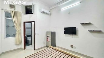 CHÍNH CHỦ CHO THUÊ CHDV TẠI MẶT TIỀN HOÀNG SA, TÁCH BẾP - CỬA SỔ