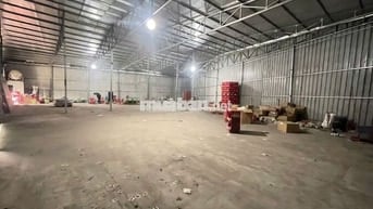 Cho thuê 200m² kho xưởng tại Triều Khúc vào được luôn