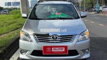 Toyota Innova G số tự động màu bạc 2012 xe cọp zin