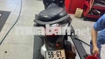 Mình thừa 1 xe máy piazo fly 125 nhập ý cần bán