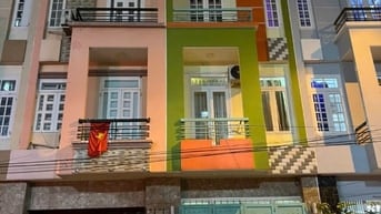 Bán nhà đường số 3 KDC Bông Sao P5Q8. 4x16m 3 lầu