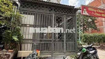 nhà thuê gốc 2MT Bùi tư toàn an lạc bình Tân DT 60m giá 11tr