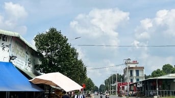 BÁN LÔ ĐẤT NGAY NGÃ TƯ LỚN MẶT TIỀN KINH DOANH TRUNG TÂM CHỢ BÀU BÀNG