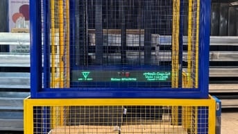 Thang Nâng Hàng Thủy Lực - Cơ khí Việt Thành