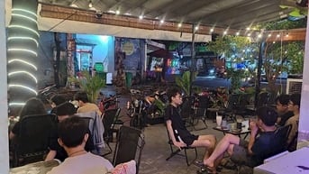 Sang quán COFFEE cực đẹp 2 Mặt tiền đông đúc, có 6 phòng trọ cho thuê