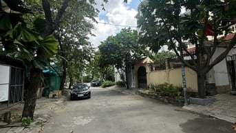 Bán căn biệt thự vườn 3 tầng DT 400m2 đất- Villa Bắc Rạch Chiếc Quận