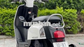 Cuxi 100 fi 2011 màu trắng xe như mới