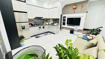 TRẦN THÁI TÔNG – 6 TẦNG – 2 THOÁNG – CHỈ 8.9 TỶ – CẦU GIẤY