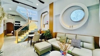 CƠ HỘI VÀNG ĐỂ SỞ HỮU ĐƯỢC CĂN NHÀ ĐƯỜNG HÒA HƯNG, QUẬN 10, DT 42m2.