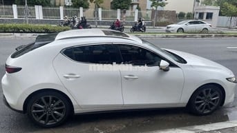 Mazda 3 2021 2.0L Sport Signature Premium - 33k km