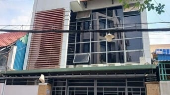 Cc gửi bán hxh p13 bình thạnh dt 8x23 nhà 6 lầu giá 26,5 tỷ 