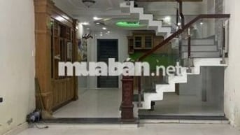 Cho Thuê Nhà Đẹp Vào Ở liền. Nhà 1 trệt 1 lửng 2 lầu sân thượng