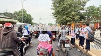 BÁN CĂN NHÀ NGAY CỤM TRƯỜNG HỌC DĨ AN