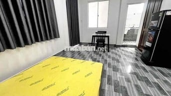 Căn hộ ban công Tách bếp , Phạm Thế hiển F3 Gần cầu chữ Y có máy giặt