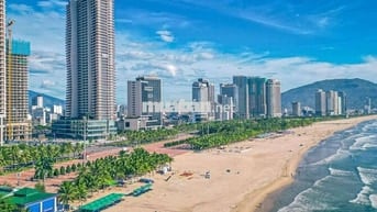 Chào bán lô kiệt ôtô Hồ Nghinh sát đường chính, gần biển