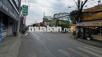 NHÀ MẶT TIỀN KINH DOANH SẦM UẤT. SẴN CỬA KÍNH XTĐ HÓC MÔN