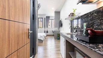 CHO THUÊ CĂN HỘ CHUNG CƯ STUDIO CỬA SỔ LỚN VIEW ĐẸP GẦN LANDMARK 81