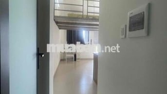 Phòng Ban Công Ngay Công Viên Làng Hoa