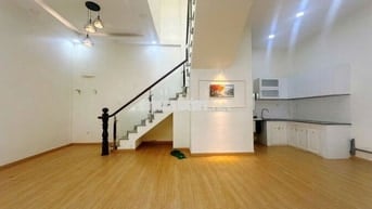 NHÀ NGANG LỚN GẦN 8M-Ở LIỀN-SÁT MT GẦN LÊ VĂN QUỚI NHỈNH 4 TỶ -SHR