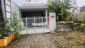 Mt đường 10m5 giá rẻ như 7m5 - gàn siêu thị MEGA