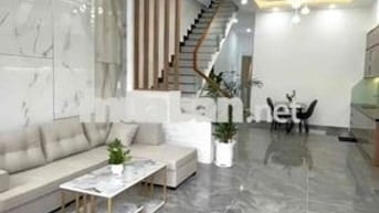 ÔNG TƯ KẸT TIỀN BÁN NHÀ 1Ty380 Ở THÀNH PHỐ HỒ CHÍ MINH •  Giá: 1,380tỷ