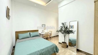 CĂN HỘ NGAY MẶT TIỀN CỬA SỔ , 30m2 - CẠNH HOÀNG SA QUẬN 1