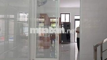 CHO THUÊ NHÀ MỚI ĐẸP KHU CAO LỖ SÁT PHẠM HÙNG Q8. 5X15M. CÓ MÁY LẠNH.