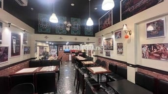 SÁNG QUÁN ĂN NHÀ HÀNG - ĐƯỜNG TRẦN HƯNG ĐẠO. QUẬN 1