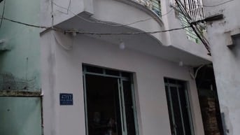 Cho thuê nhà nguyên căn 1 lầu, 2pn và 2 tollet. Ngay Ngã tư Âu Cơ-LLQ