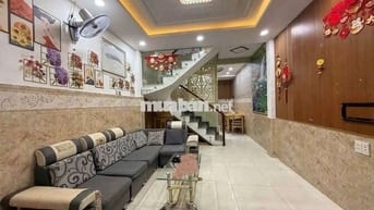 🆘️Cho thuê nguyên xăn, p.9, GV, đủ nội thất, ở ngay.