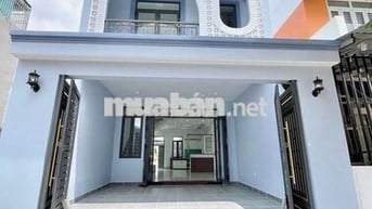 THANH LÝ PHÁT MÃI CĂN 1 LẦU , SHR , NGAY TRUNG TÂM CHỢ BÌNH CHÁNH .