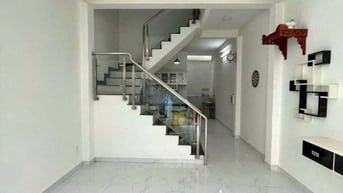 Cho thuê nhà hẻm xe hơi gần Bv thủ đức,/đs 16,p.Linh Trung TĐ giá 9tr