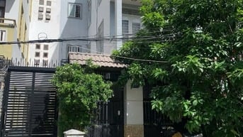 Bán nhà đường 328 Cao Lỗ P4Q8. 6x20m 3 lầu