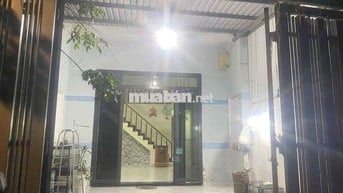 Cho thuê nhà 100m2 sân đậu oto. Chỉ 8tr tháng 3pn 2wc