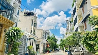 Đất Hiện Hữu-Khu Đồg Bộ-Nhiều Nhà Cao Tầg-Đườg Xe Tải-Lê Văn Chí-7 tỷ5