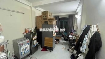 Cần nhượng phòng trọ ở Nguyễn Trãi Q5