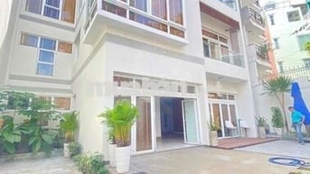 SIÊU HOT !! Biệt Thự Hoa Sứ - Phú Nhuận - DT 8x14m 4 tầng cực đẹp!!