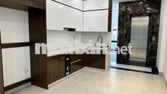 Nhà quận Cầu Giấy, ô tô tránh, 3 thoáng, 6 tầng, thang máy, 13.5 tỷ