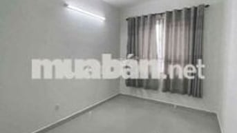 Cho nữ thuê phòng toilet riêng, có máy lạnh, máy nước nóng, máy giặt