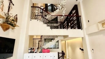 Bán nhanh Biệt thự phố nội thất cao cấp