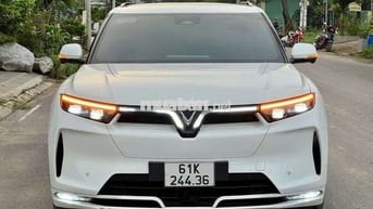 Vf9 mua pin  2023 Plus - 73000 km